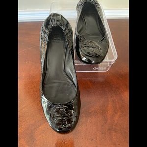 Black Patent Tory Burch flats size 8